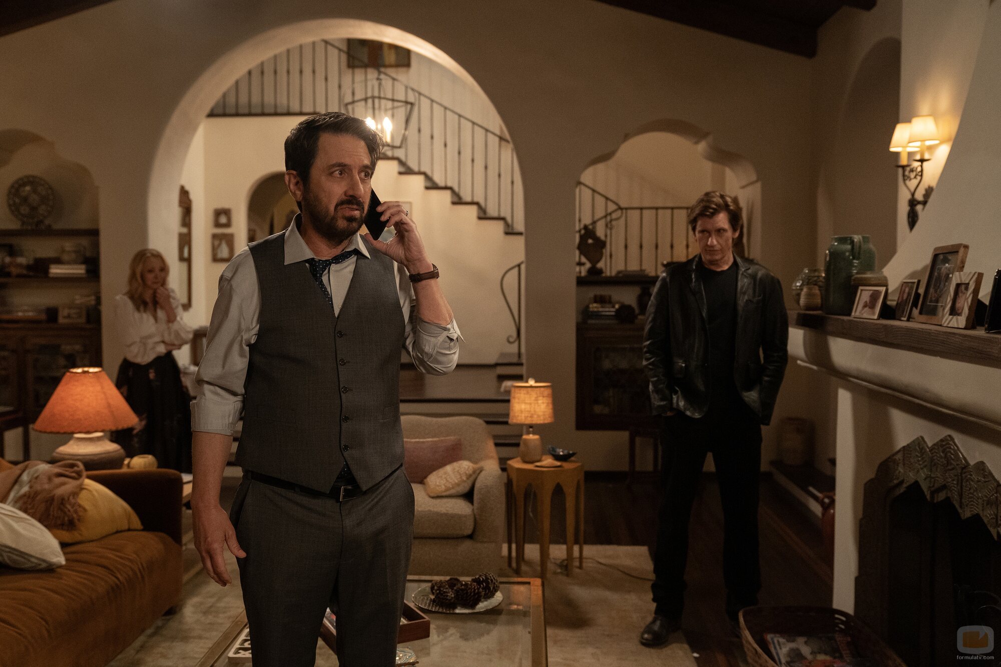 Ray Romano y Denis Leary en 'Transparencia absoluta' de 'Fachadas'