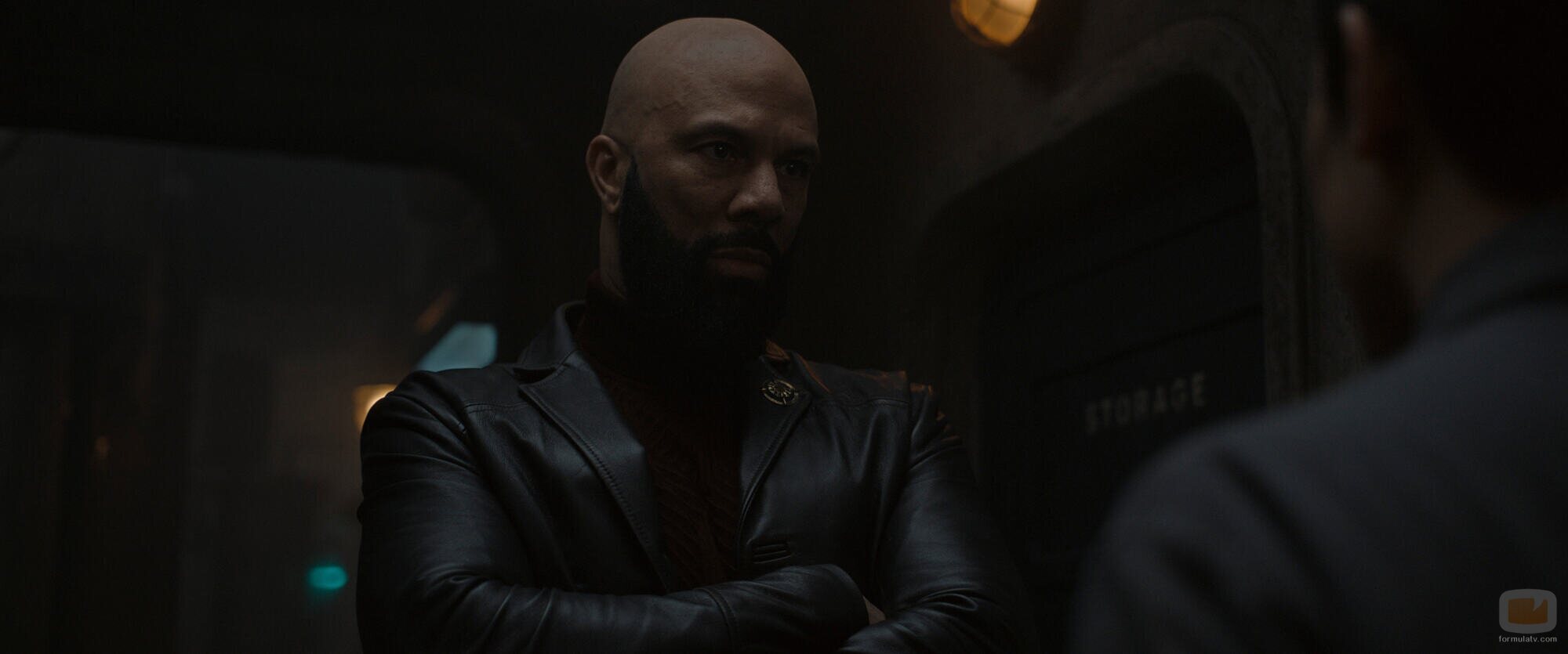 Common en 2x06 titulado 'Barricadas' de 'Silo'