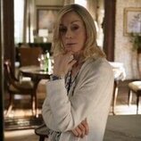 Judith Light en 1x01 'El impostor' de 'Before'