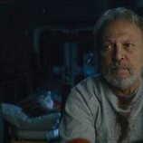 Billy Crystal en 1x09 titulado 'A la oscuridad la llamaron noche' de 'Before'