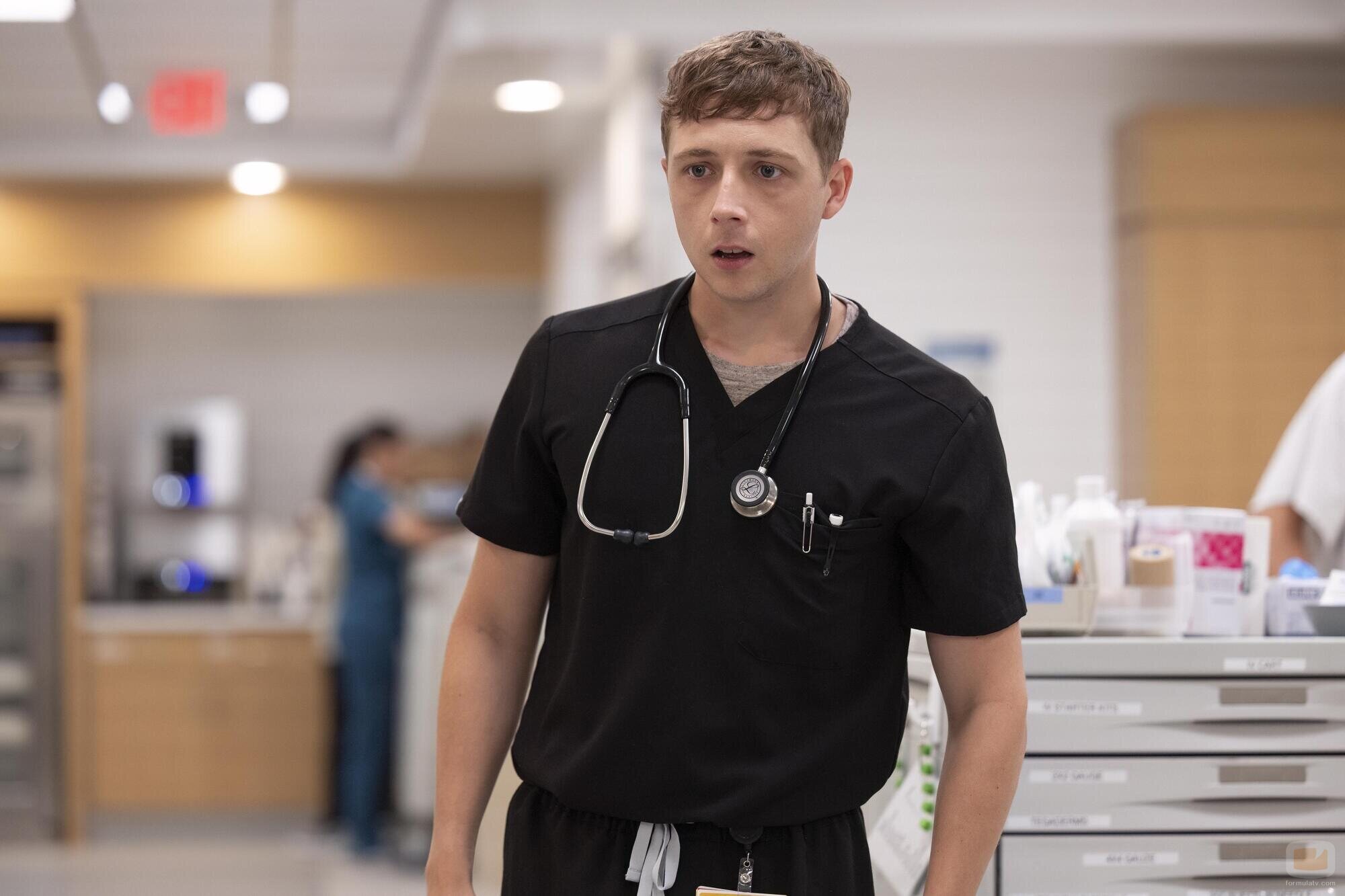 Gerran Howell en 1x02 titulado '8:00 A.M.' de 'The Pitt'