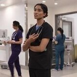 Supriya Ganesh en la temporada 1 y el capítulo 02 de 'The Pitt'