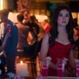 Anna Cathcart en Capítulo 7 titulado 'El golpe de gracia' de 'Besos, Kitty'