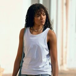 Still de Quintessa Swindell en Capítulo 2 titulado 'Siracusa' de 'Prime Target'