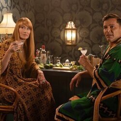 Ricky Martin y Laura Dern en la temporada 1 y el capítulo 03 de 'Palm Royale'