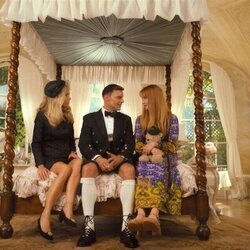 1x07 'Maxine entrega a un príncipe' de 'Palm Royale'