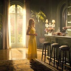 Josh Lucas y Kristen Wiig en 'Maxine salva a la ballena' de 'Palm Royale'