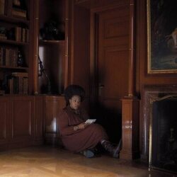 Amber Chardae Robinson en el 1x08 de 'Palm Royale'