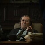 Gary Oldman en el 1x01 de 'Slow Horses'