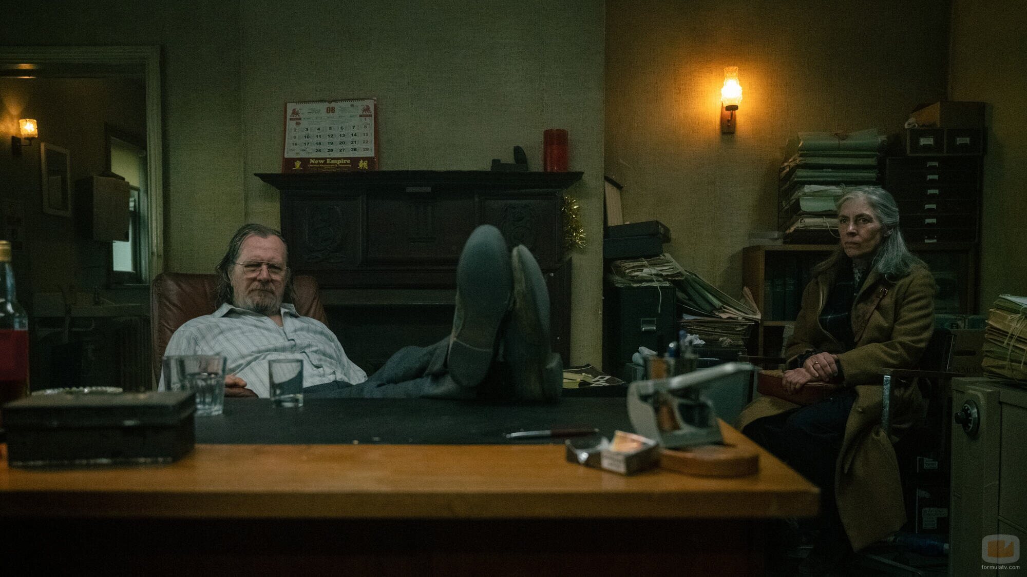 Gary Oldman y Saskia Reeves en 'Regreso' de 'Slow Horses'