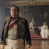Hugh Sachs en 'Seduciendo a Mr. Bridgerton' de 'Los Bridgerton'