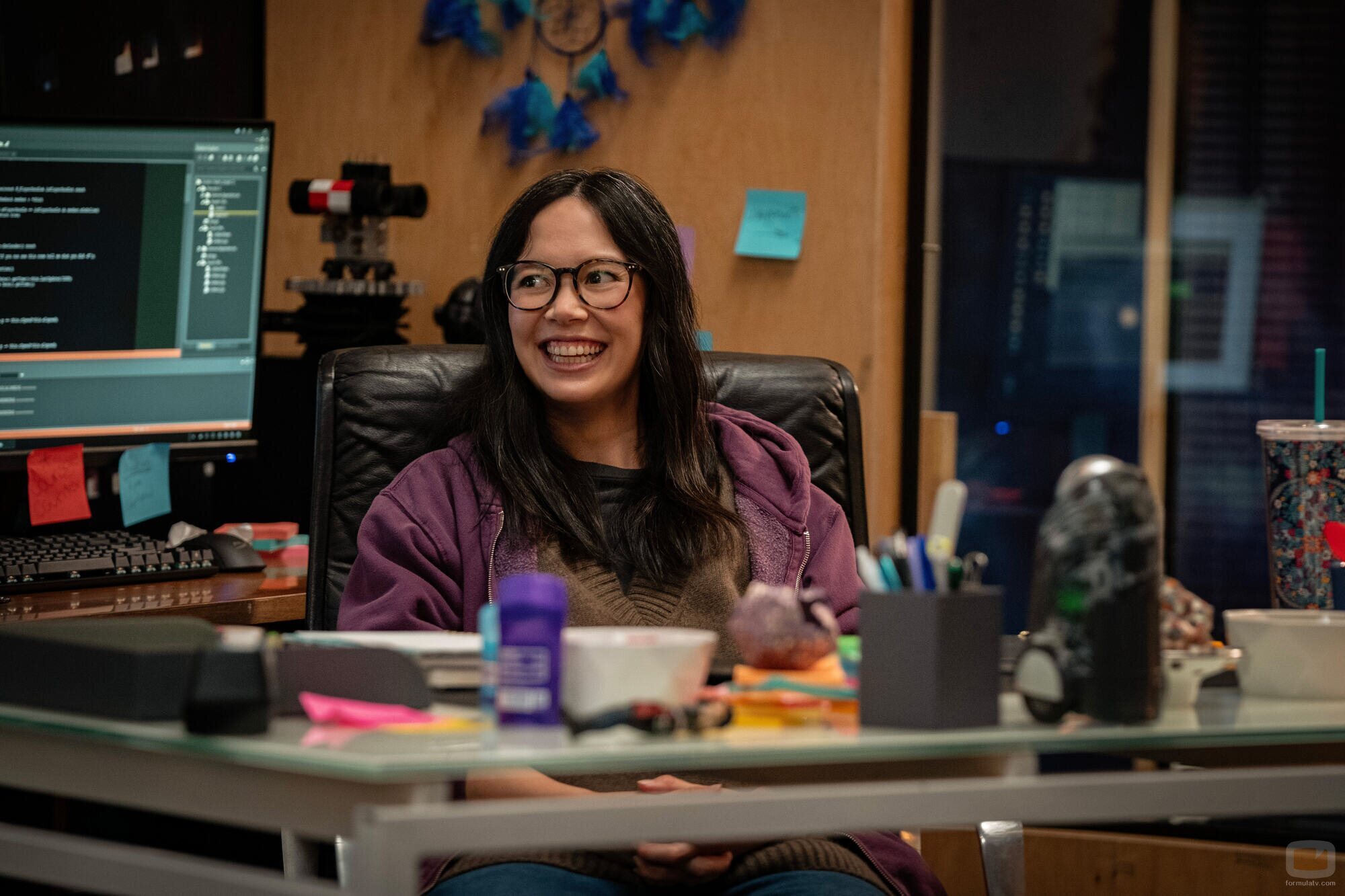 Charlotte Nicdao en 4x01 'Límites' de 'Mythic Quest'