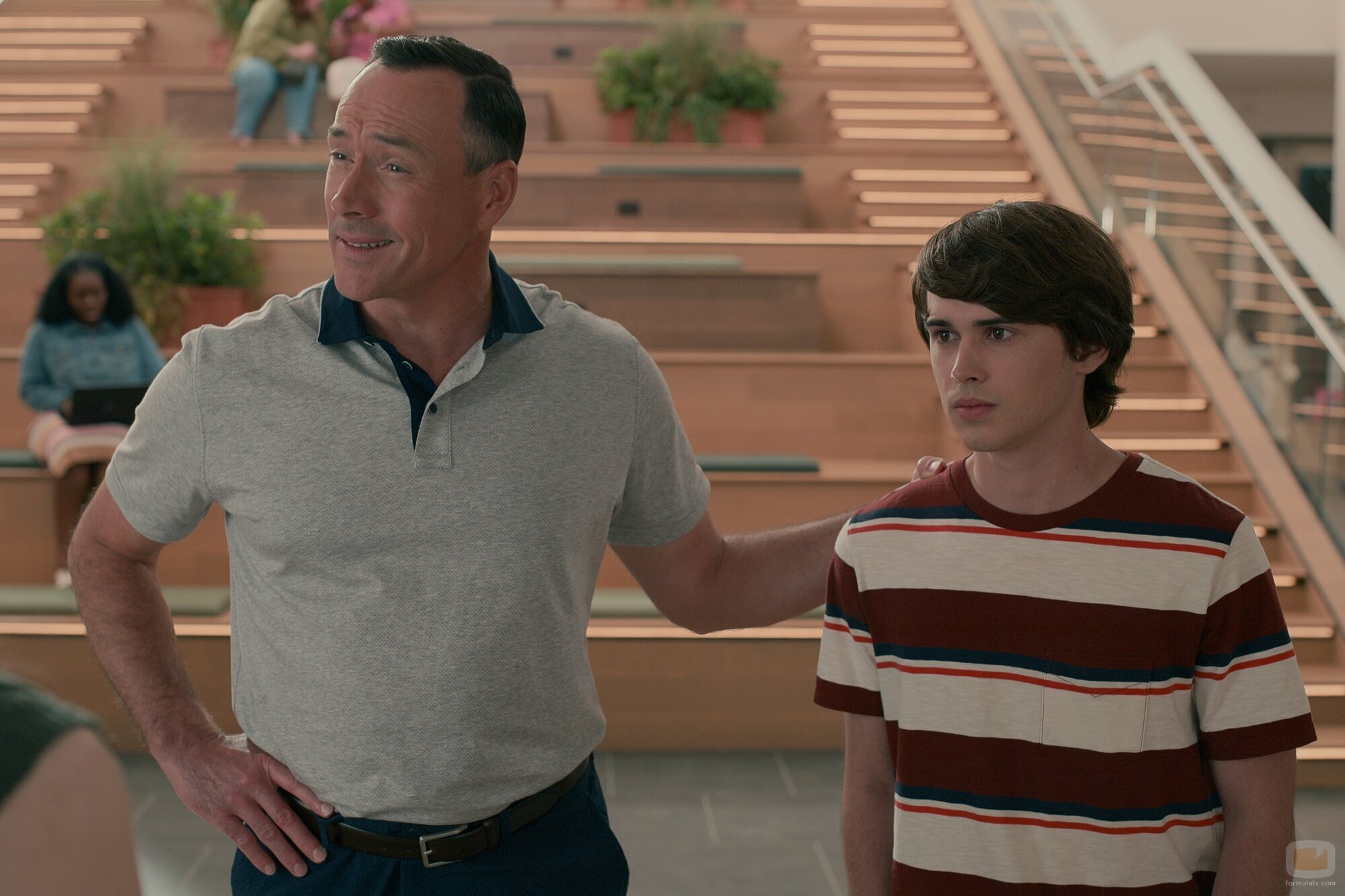 Chris Klein y Logan Allen en Capítulo 5 titulado 'Cimientos' de 'Sweet Magnolias'