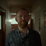 Tom Goodman-Hill en la temporada 1 y el capítulo 04 de 'Mi reno de peluche'