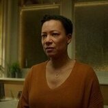 Nina Sosanya en el 1x05 de 'Baby Reindeer'