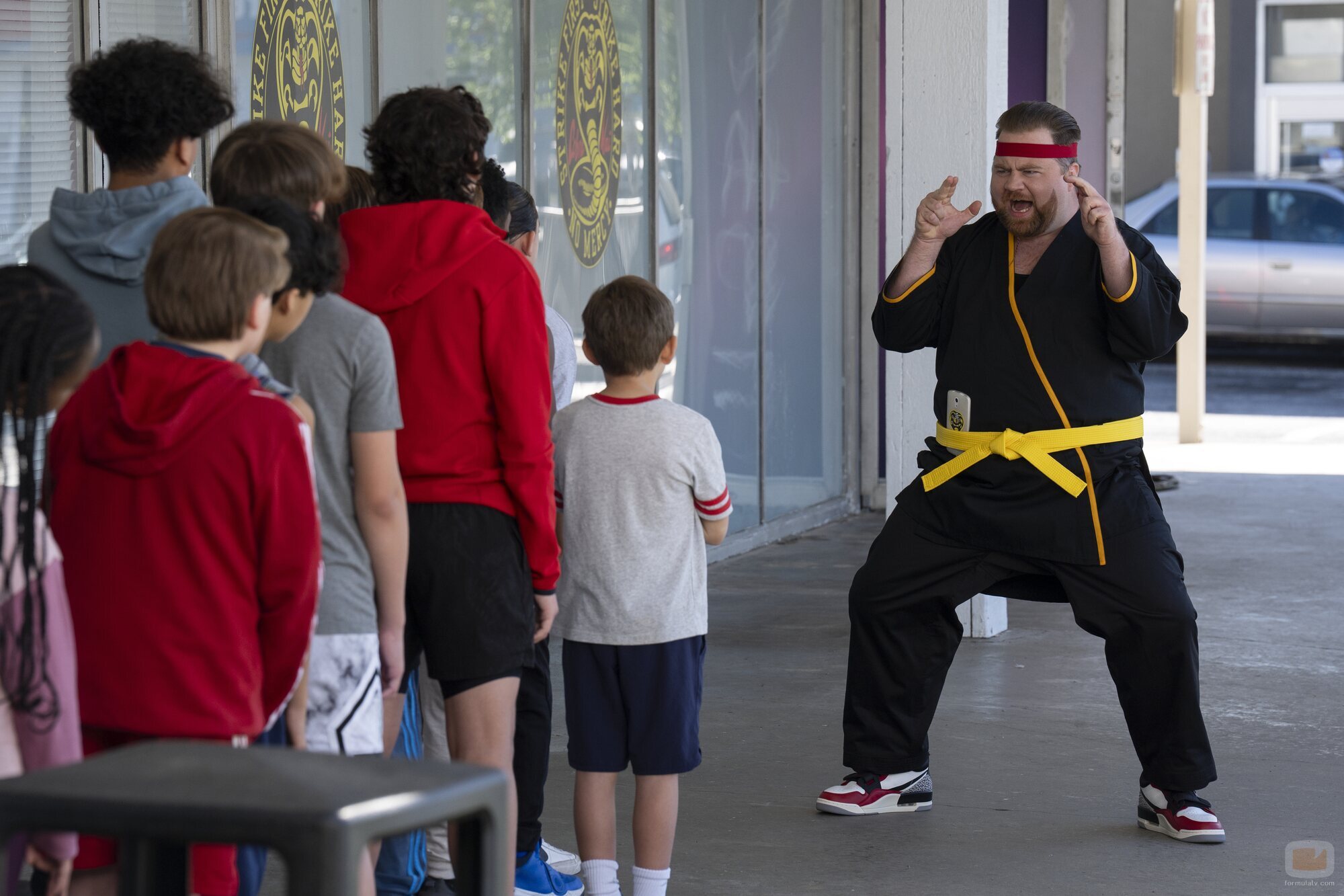 Paul Walter Hauser en el 6x15 de 'Cobra Kai'