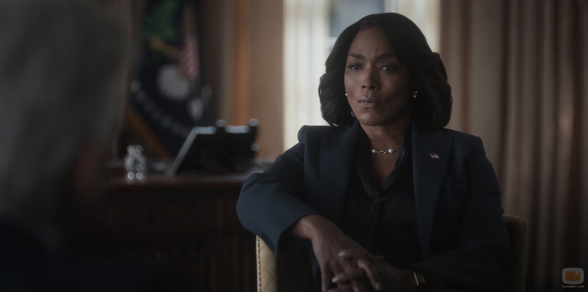 Angela Bassett en 1x04 titulado 'Episodio 4' de 'Día cero'