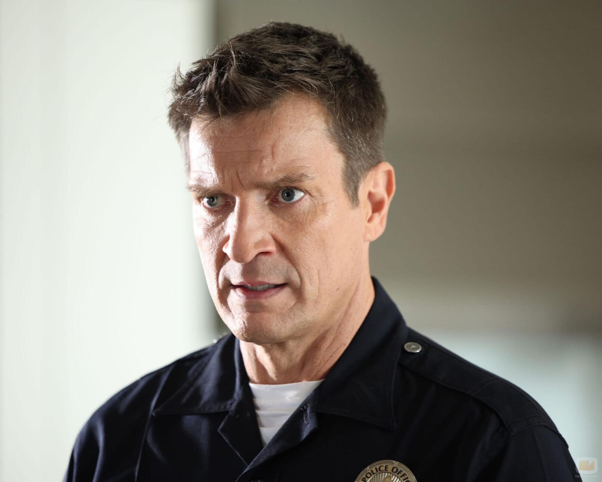 Nathan Fillion en la temporada 6 y el capítulo 01 de 'The Rookie'