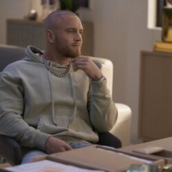 Chet Hanks en la temporada 1 y el capítulo 07 de 'Una nueva jugada'