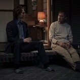 Ansel Elgort y Ken Watanabe en 2x10 'El final del juego' de 'Tokyo Vice'