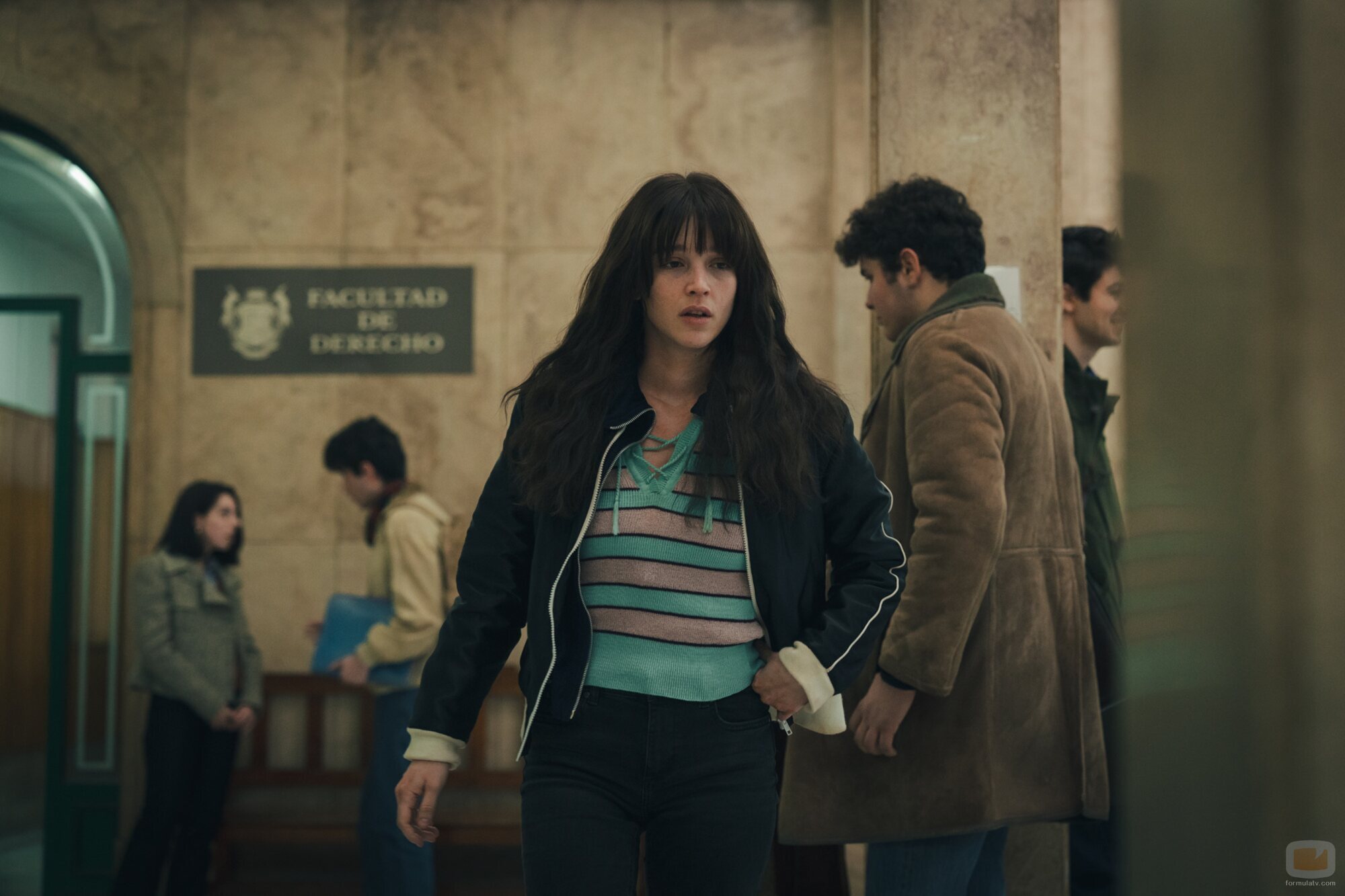 Carla Campra en 1x04 'Episodio 4' de 'Asuntos internos'
