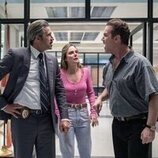 Patrick Dempsey y Patrick Gibson en el 1x01 de 'Dexter: Original Sin'