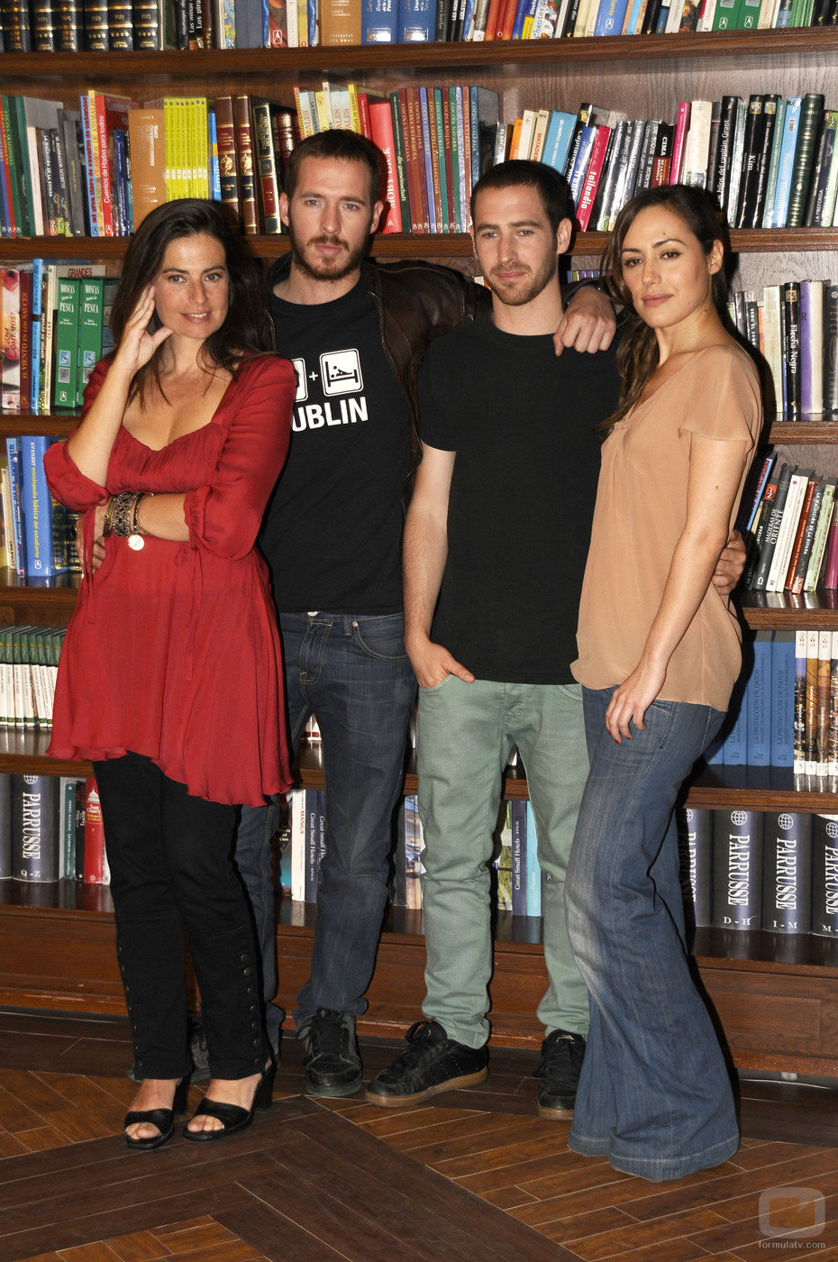 Lola Baldrich, Javier Ríos, Adam Quintero e Irene Montalà en 'El internado'