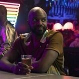 Carl Clemons-Hopkins en Capítulo 8 titulado 'Sí, ¿y?' de 'Hacks'