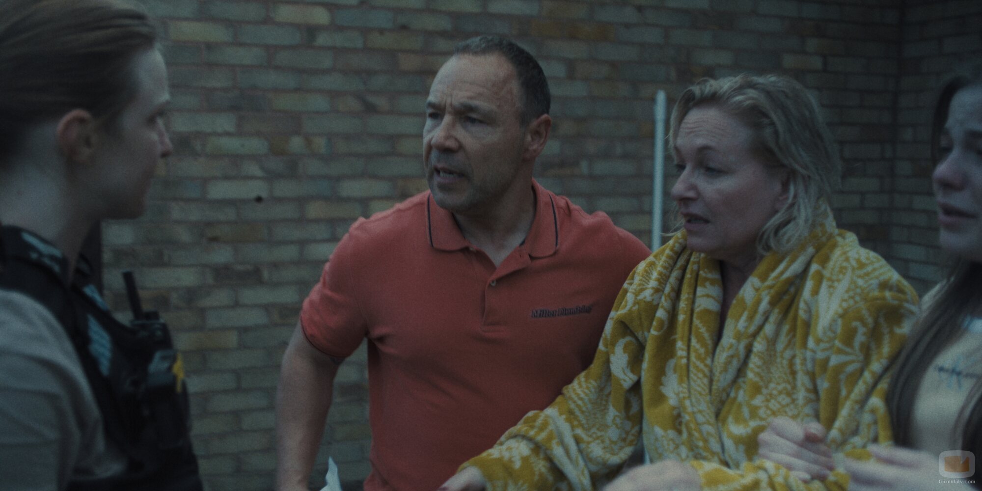 Stephen Graham y Christine Tremarco en Capítulo 1 titulado 'Episodio 1' de 'Adolescencia'