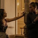 Zainab Johnson en Capítulo 4 titulado 'El doctor de las subidas' de 'Upload'