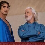Lee Pace y Terrence Mann en el 2x01 de 'Foundation'
