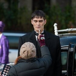 1x05 'Quien siembra vientos recoge trsiteza' de 'Miércoles'