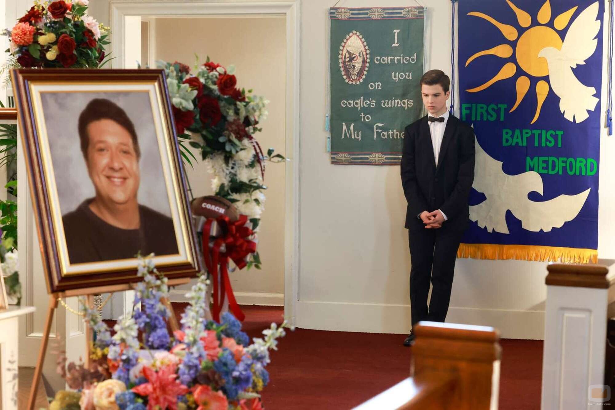 Iain Armitage en el 7x13 de 'El joven Sheldon'