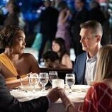 Peter Krause y Angela Bassett en el 7x01 de '911'