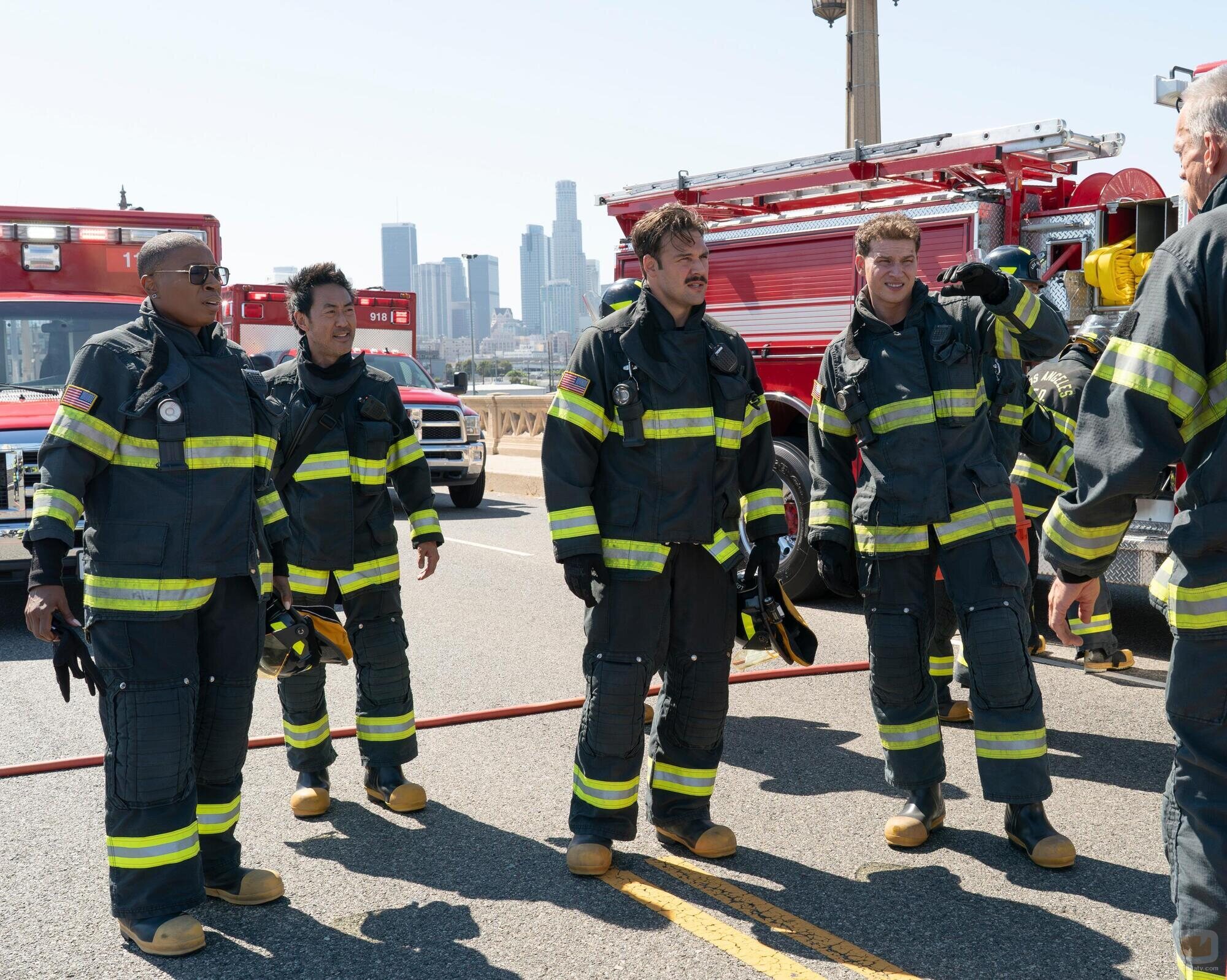 Escena de 8x01 de '9-1-1'