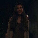 Olivia Munn en el 1x01 de 'Your Friends and Neighbors'