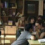 Carla Domínguez y Julia Camus en 1x07 titulado 'Capítulo 7' de 'FoQ: La nueva generación'