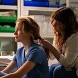 Willa Fitzgerald y Jessy Yates en 'Abby' de 'Pulse'