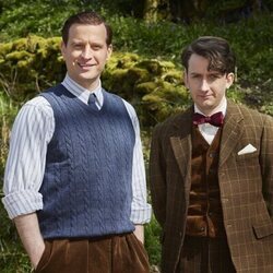 Joseph May y Nicholas Ralph en la temporada 4 y el capítulo 03 de 'Todas las criaturas grandes y pequeñas'