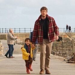 James Norton en la temporada 1 y el capítulo 02 de 'Dos familias'