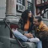 Aurora Perrineau y Freddy Miyares en 1x03 '3ª parte' de 'Así nos ven'