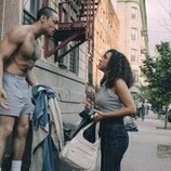 Foto de Aurora Perrineau y Freddy Miyares en 1x03 '3ª parte' de 'Así nos ven'