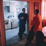Still de John Leguizamo en 1x03 titulado '3ª parte' de 'Así nos ven'