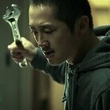 Steven Yeun en Capítulo 8 titulado 'El drama de la elección original' de 'Bronca'
