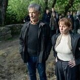 María Vázquez y Francis Lorenzo en la temporada 1 y el capítulo 06 de 'El jardinero'