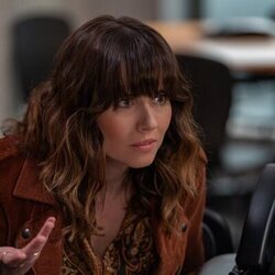 Linda Cardellini en el 2x10 de 'Muertos para mí'