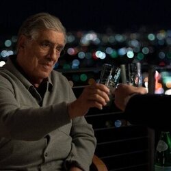 Elliott Gould en 'Cui bono' de 'El abogado del Lincoln'