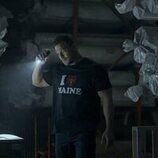 Escena de Alan Ritchson en Capítulo 3 titulado 'Número 2 con una bala' de 'Reacher'