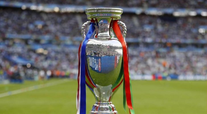 La UEFA aplaza la Eurocopa hasta verano de 2021 por la ...