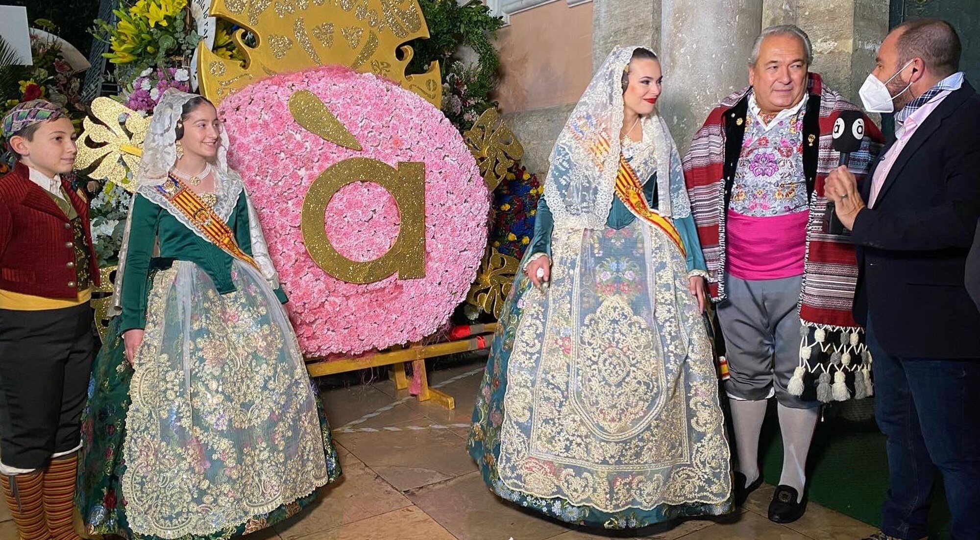 La cobertura de la Ofrenda a la Mare de Déu dels Desemparats en À Punt